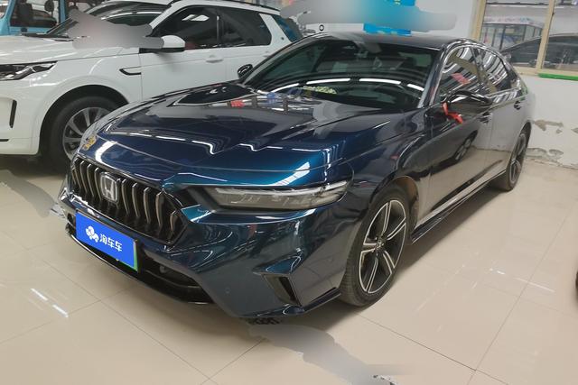 Honda Inspire 2023 года выпуска