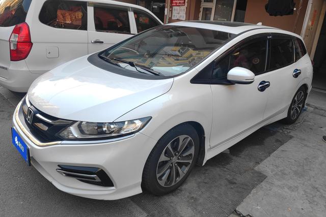 Honda Jade 2017 года выпуска