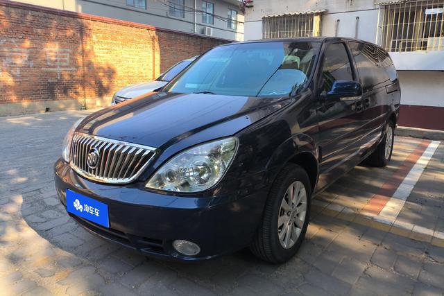 Buick GL8 2014 года выпуска
