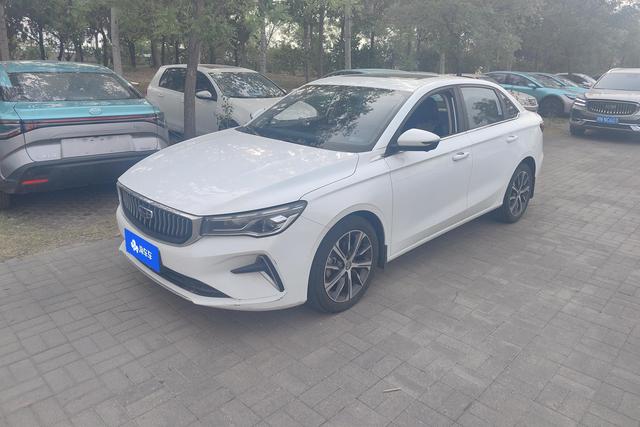 Geely Emgrand GT 2022 года выпуска