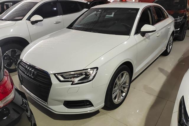 Audi A3 2018 года выпуска