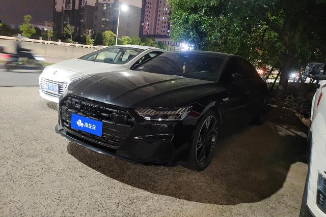 Audi A7 2023 года выпуска