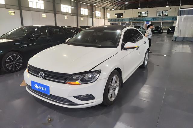Volkswagen Arteon 2015 года выпуска