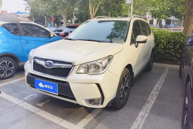 Subaru Forester 2015 года выпуска