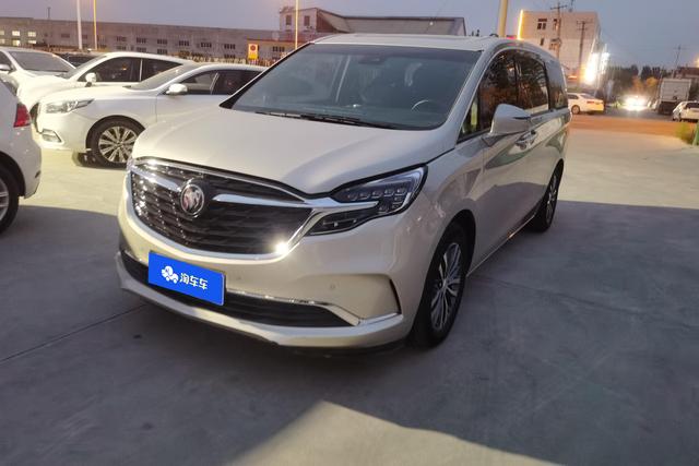 Buick GL8 2021 года выпуска
