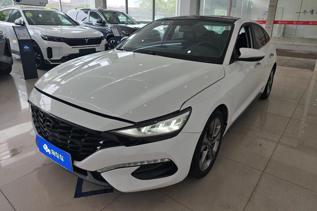 Hyundai Elantra 2019 года выпуска