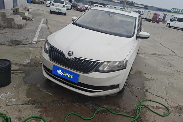 Skoda Rapid 2018 года выпуска