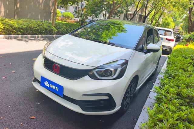 Honda Fit 2021 года выпуска
