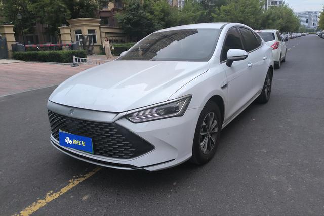 BYD Qin 2024 года выпуска