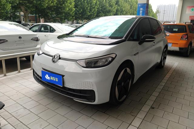 Volkswagen ID.3 2023 года выпуска