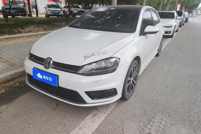 Volkswagen e Golf 2016 года выпуска