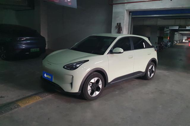 Geely Xingyuan 2025 года выпуска