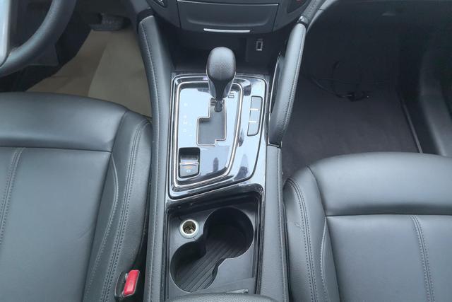 Dongfeng Fengshen Fengshen AX7 2019 — фото 14