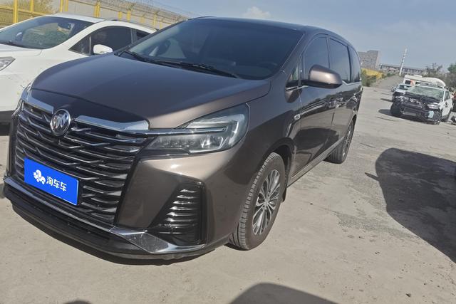Buick GL8 2021 года выпуска