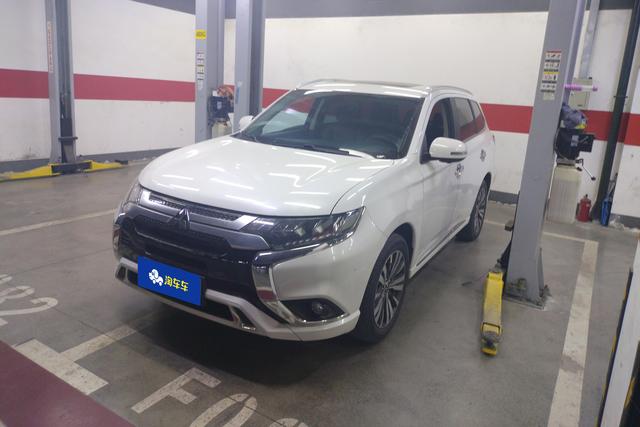 Mitsubishi Outlander 2021 года выпуска