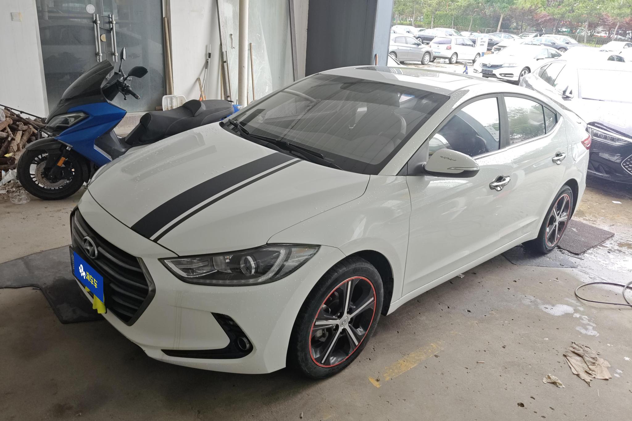 Hyundai Elantra