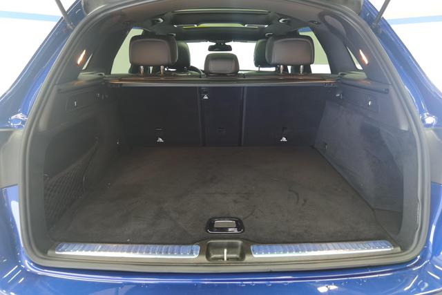 Mercedes Benz GLC 2019 — фото 17