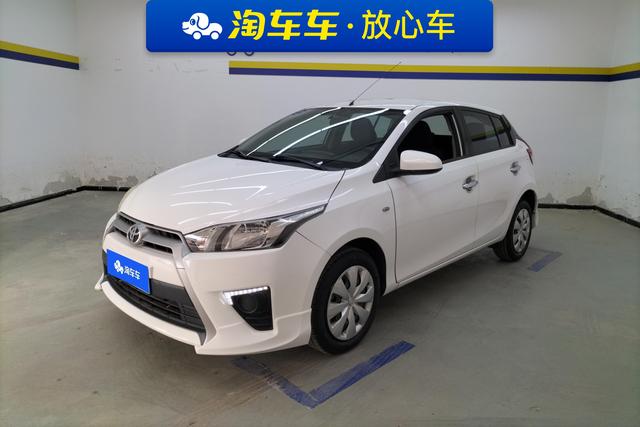 Toyota Yaris 2015 года выпуска
