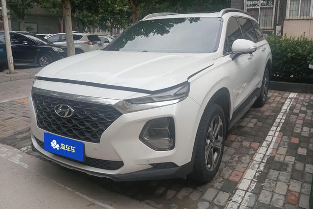 Hyundai Santa Fe 2020 года выпуска