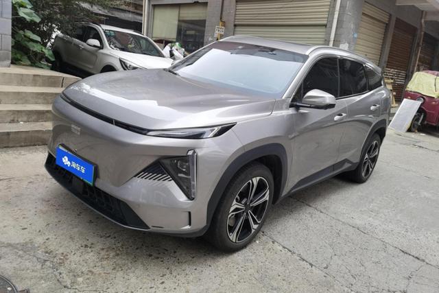 Geely Galaxy L7 2024 года выпуска