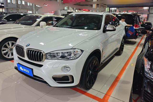 BMW X6 M 2018 года выпуска