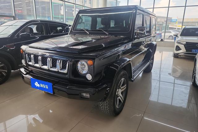 BAIC Beijing BJ80 2016 года выпуска