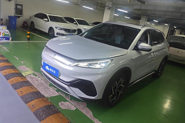 BYD Yuan 2024 года выпуска