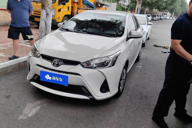 Toyota Yaris 2017 года выпуска