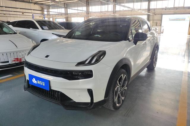 Lynk & Co 06 2023 года выпуска