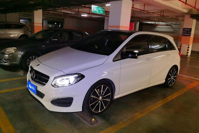 Mercedes-Benz B-klasse 2015 года выпуска