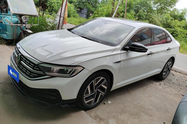 Volkswagen Jetta 2023 года выпуска