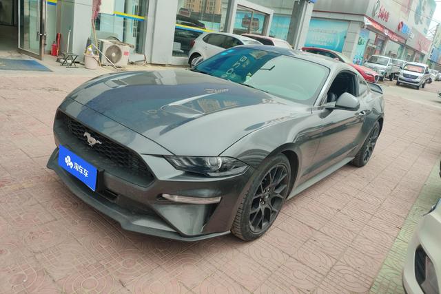 Ford Mustang 2019 года выпуска