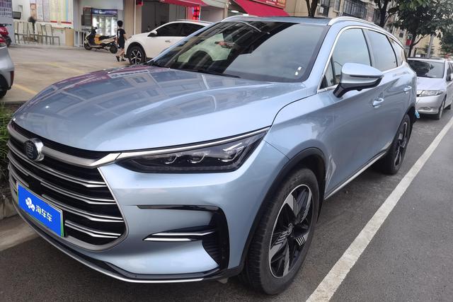 BYD Tang 2023 года выпуска