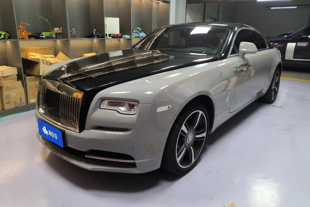 Rolls-Royce Phantom 2018 года выпуска