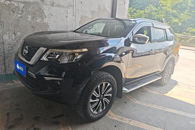 Nissan Terra 2018 года выпуска