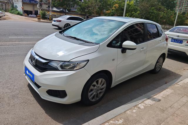 Honda Fit 2018 года выпуска