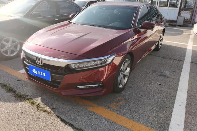 Honda Accord 2018 года выпуска