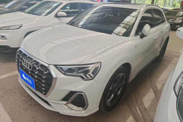Audi Q3 2020 года выпуска
