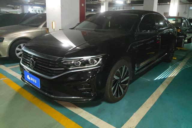 Volkswagen Passat 2022 года выпуска