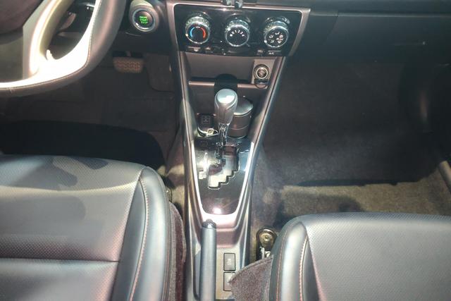 Toyota YARiS L 2022 — фото 14