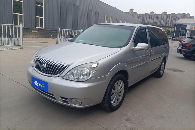 Buick GL8 2014 года выпуска