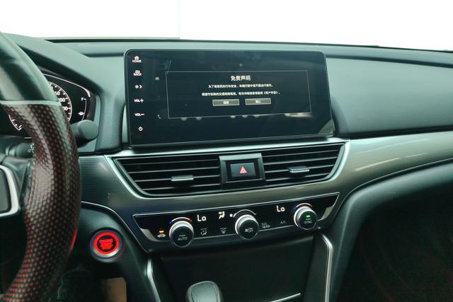 Honda Accord 2022 — фото 13