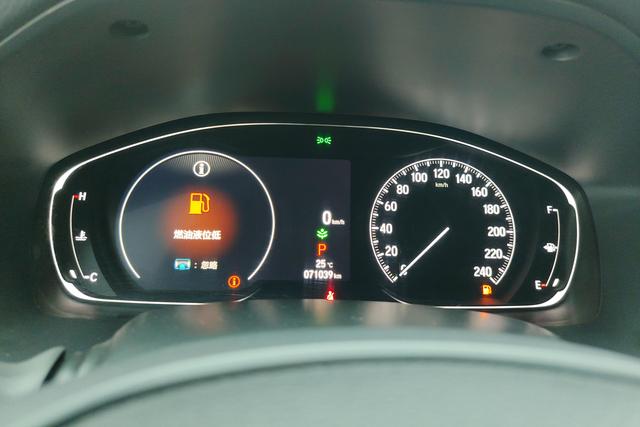 Honda Accord 2022 — фото 14