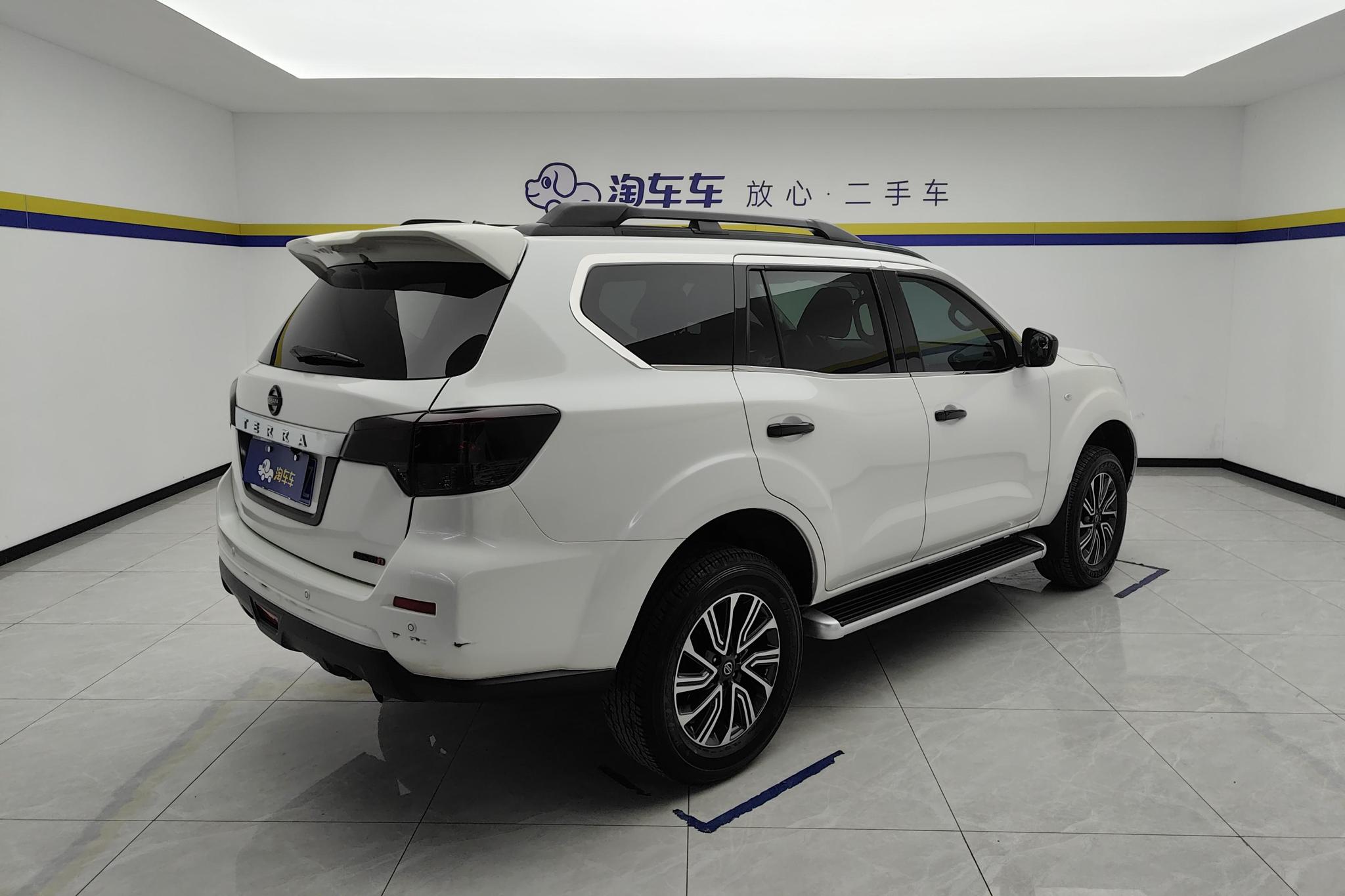 Nissan Terra 2020 2.5L AT Luxury