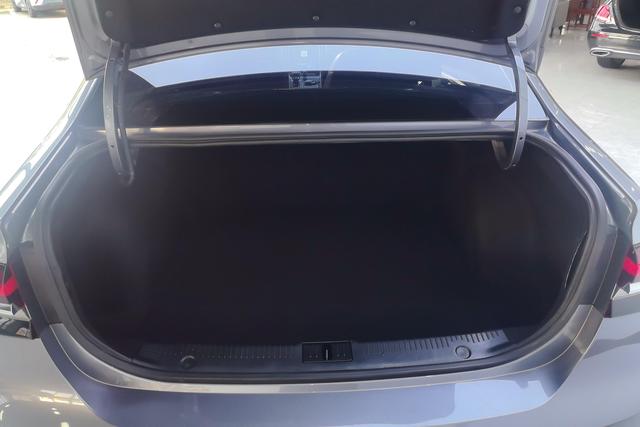 Roewe i6 MAX 2020 — фото 17