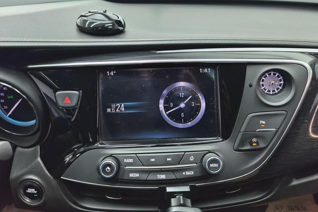 Buick Envision 2015 — фото 9