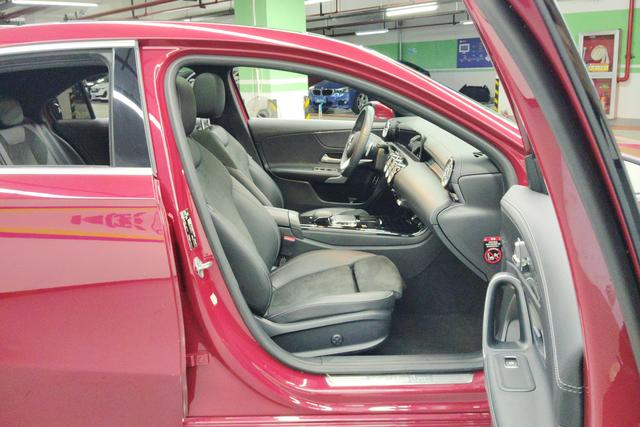 Mercedes Benz A-Class 2020 — фото 15