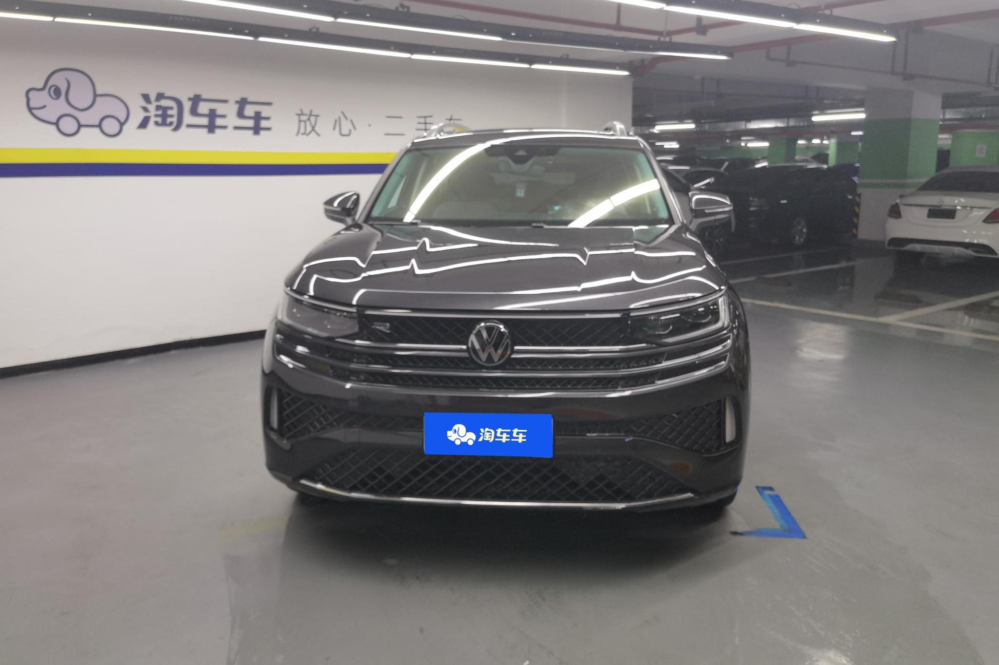 Volkswagen Tavendor 2023 380TSI R-Line