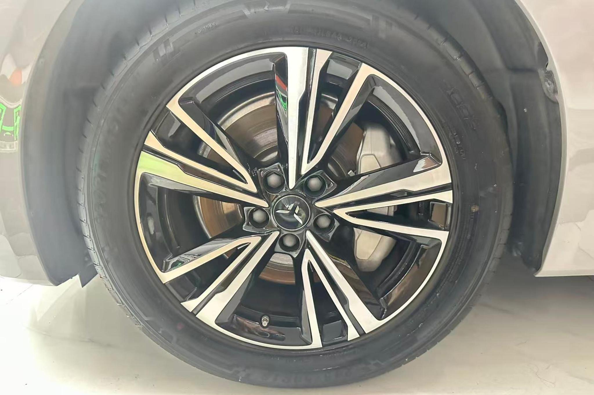 Hongqi EH7 2024 600 Pro