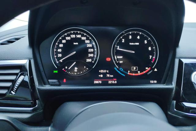 BMW 1 Series 2023 — фото 14